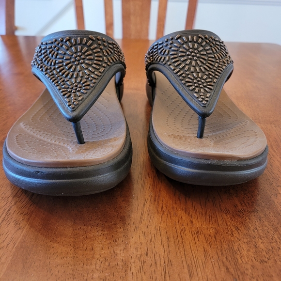 Crocs Ladies Flip Flops - Picture 5 of 5